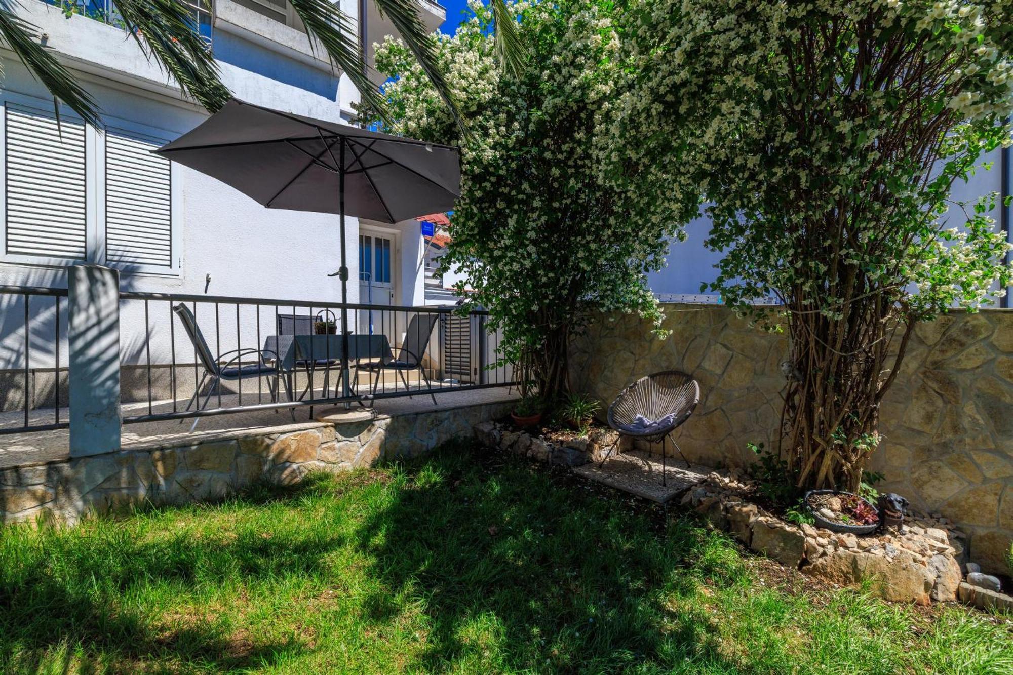 Apartment Andry 2 *